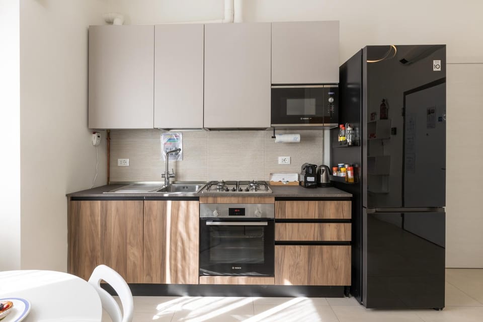 Coffee/tea facilities, Kitchen or kitchenette, dishwasher, oven, stove