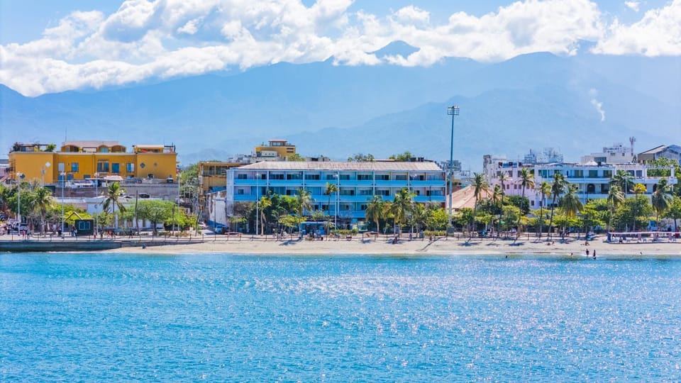 Property building, Nearby landmark, Facade/entrance, Day, Natural landscape, Bird's eye view, Beach, Mountain view, Sea view, Sea view