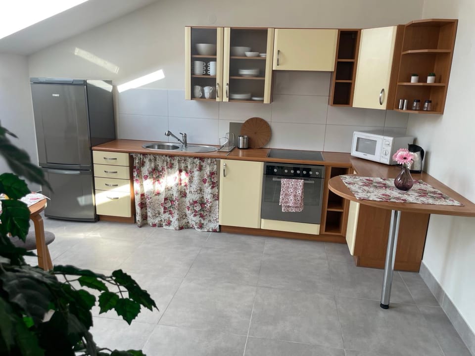 Apartament II w Centrum - Winda - 50 metrów od Starego Rynku Apartment in Pomeranian Voivodeship