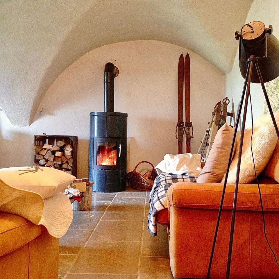 Living room, fireplace