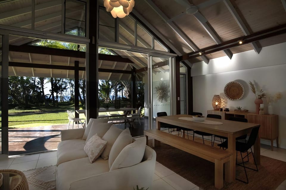 Nikatara House in Mission Beach