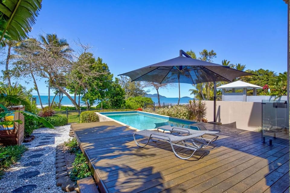 Frangipani Place House in Wongaling Beach