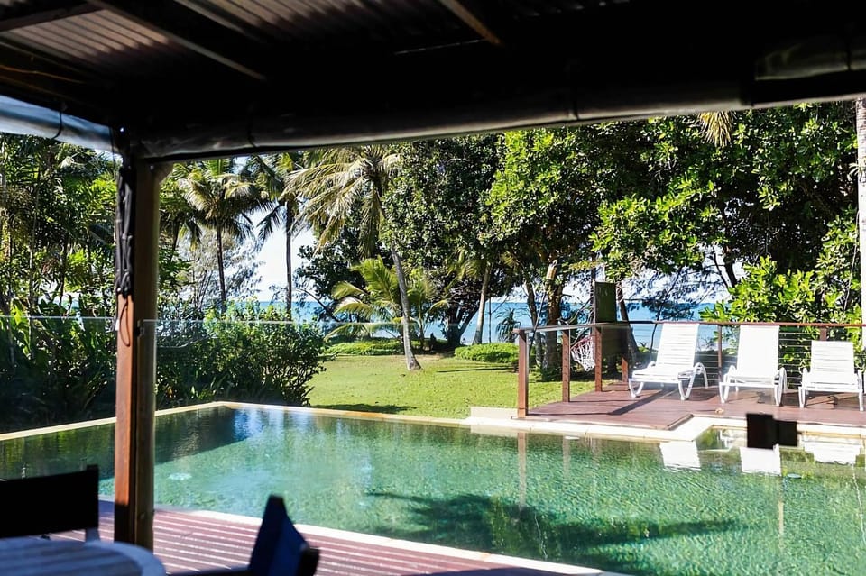 The Beach Cottage House in Wongaling Beach