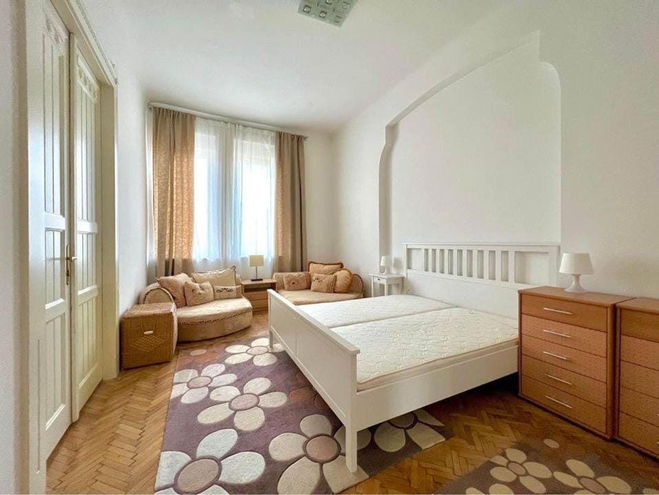 Roland Apartment Downtown - Pope Subway Apartment in Budapest