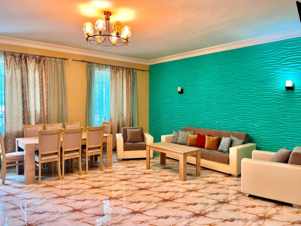 Awesome Large 3 Floor Villa Dilijan , 8 Bedrooms+4.5 Bathrooms+Swimming Pool, Nice Mountain View Apartment in Armenia