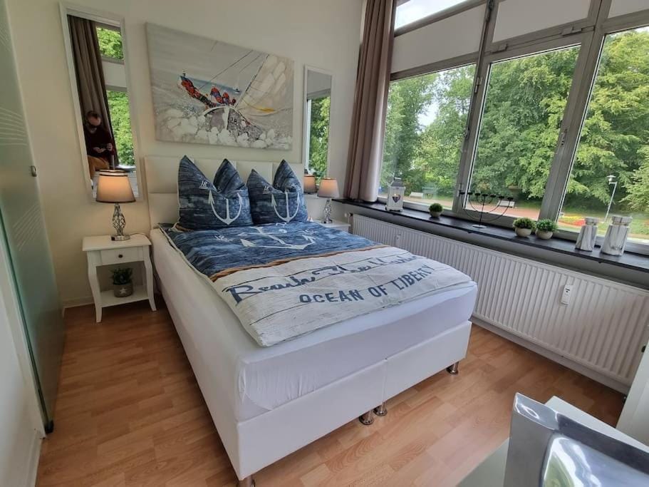 Meerblick-am Strand, im Kurpark! Apartment in Glücksburg