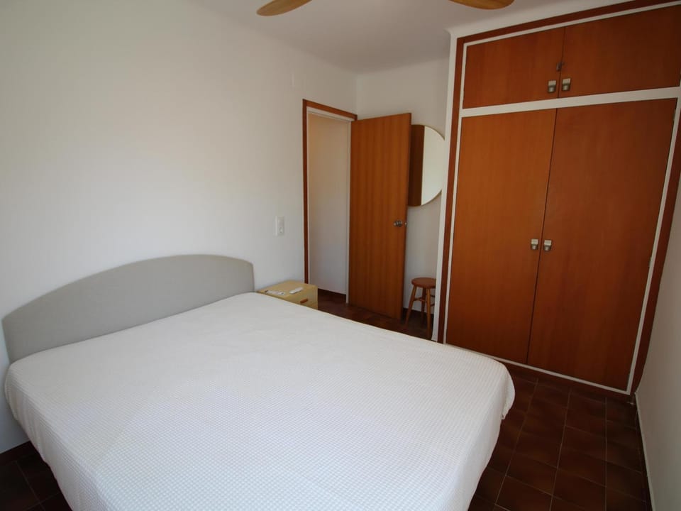 Apartamento Moderno y Luminoso con Vista al Mar - Cerca de la Playa - ES-228-143 Apartment in Alt Empordà
