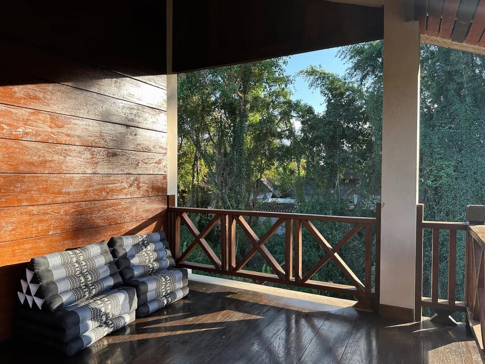 View (from property/room), Balcony/Terrace, Seating area