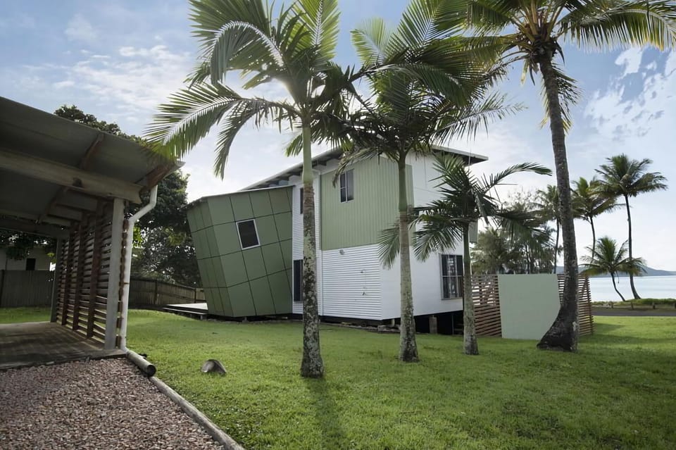 Bella's Beach House House in Dunk