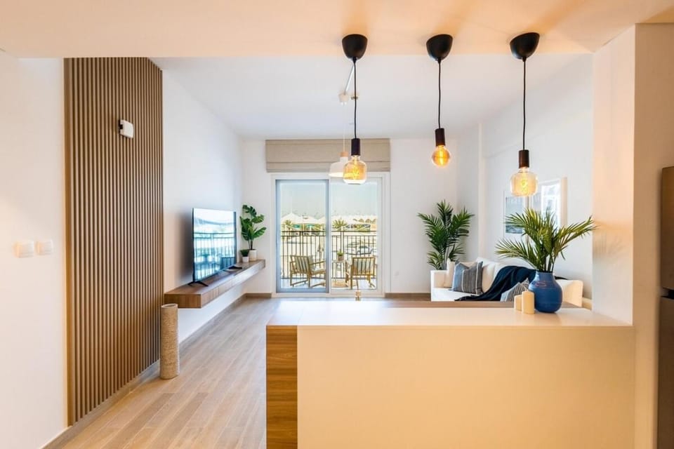 Cozy 1br Apartment In Waters Edge, By Voyage Apartment in Abu Dhabi