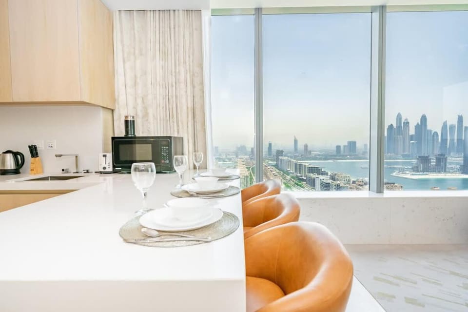 FAM Living - Palm Tower Attached to St Regis Palm Tower 1Bed - Palm Jumeirah Views Apartment in Dubai