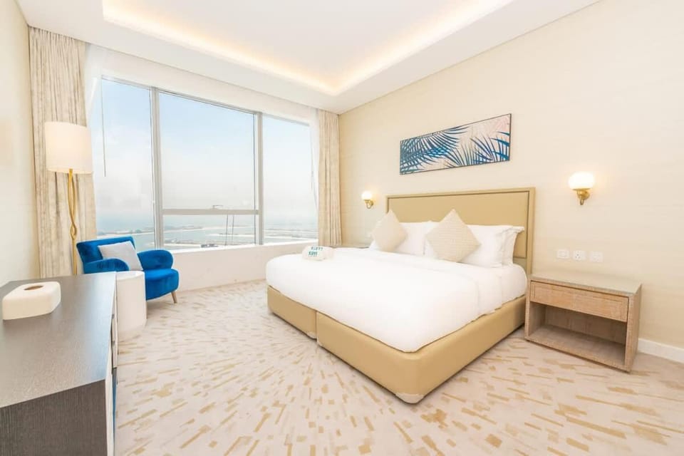 FAM Living - Palm Tower Attached to St Regis Palm Tower 1Bed - Palm Jumeirah Views Apartment in Dubai
