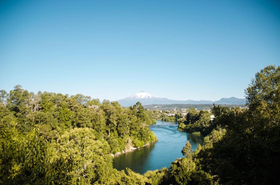 Cabañas Vistas al Río Villarrica House in Araucania, Chile