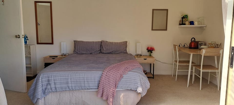 15 On Wards Bed and Breakfast in Wellington Region