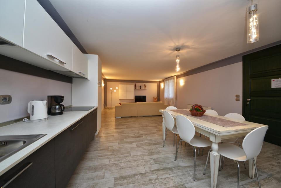 Appartamento Enrichetta Apartment in Manerba del Garda