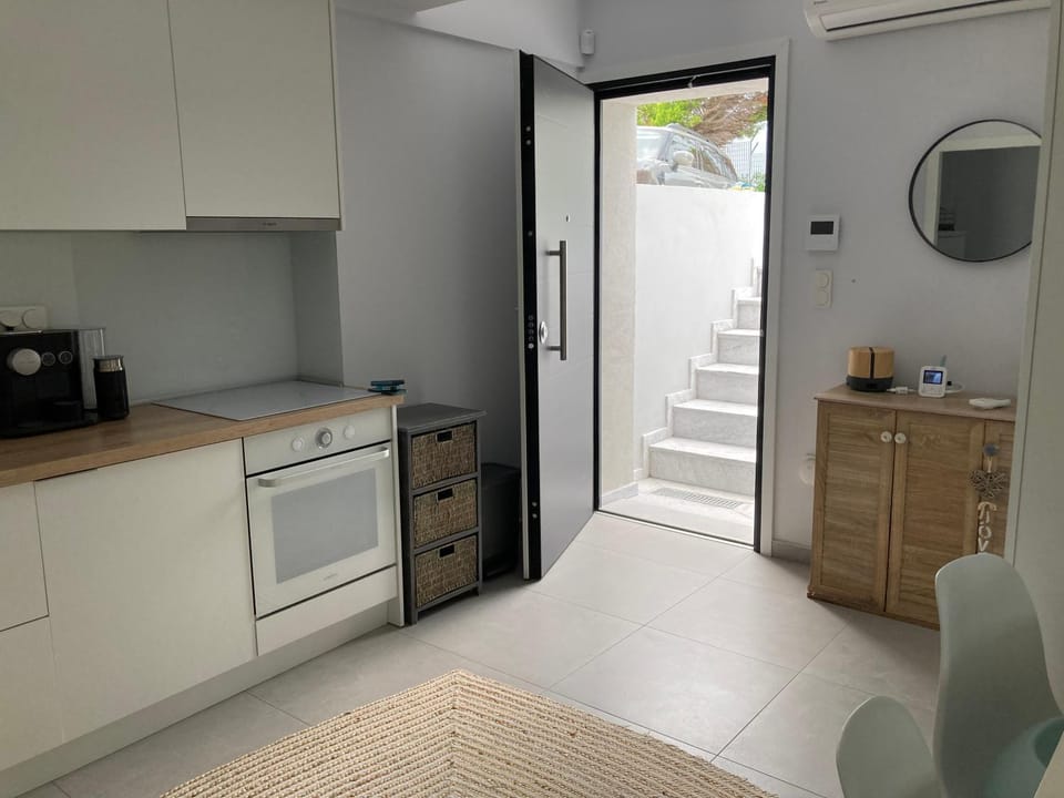 The Roundhouse Apartment in Kavala, Greece