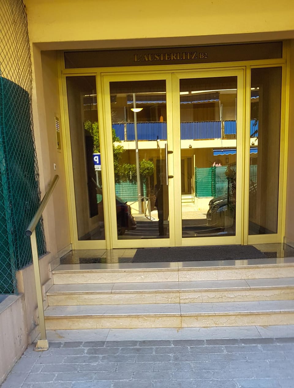 Golfe Juan charmant appartement garage proche mer Apartment in Antibes