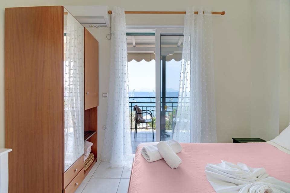 Property building, Living room, Bedroom