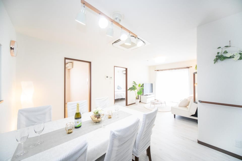 Awaji Riverside Terrace in Shizuki 780 House in Hyogo Prefecture