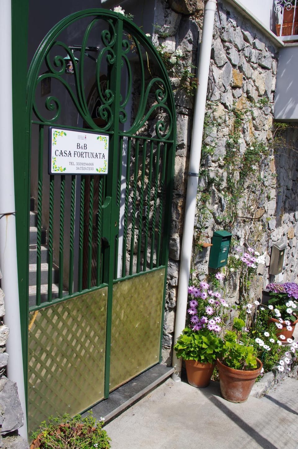 Facade/entrance