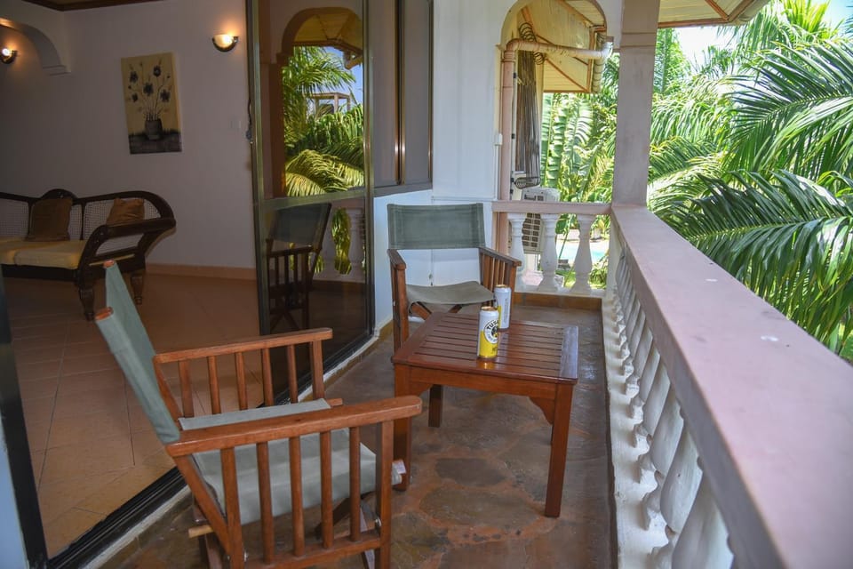 Balcony/Terrace, Garden view