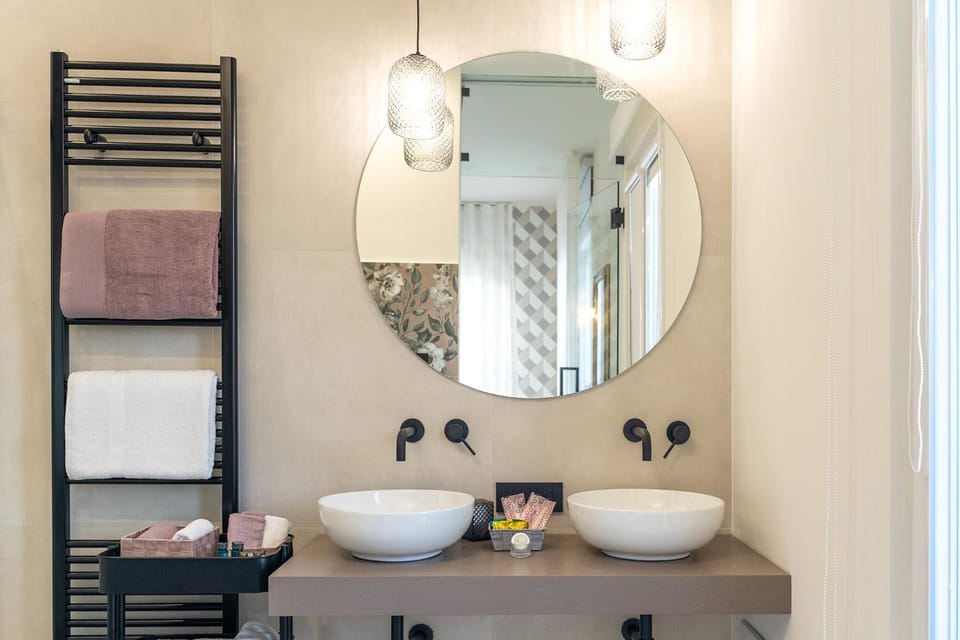 Bathroom, Guests, heating, towels