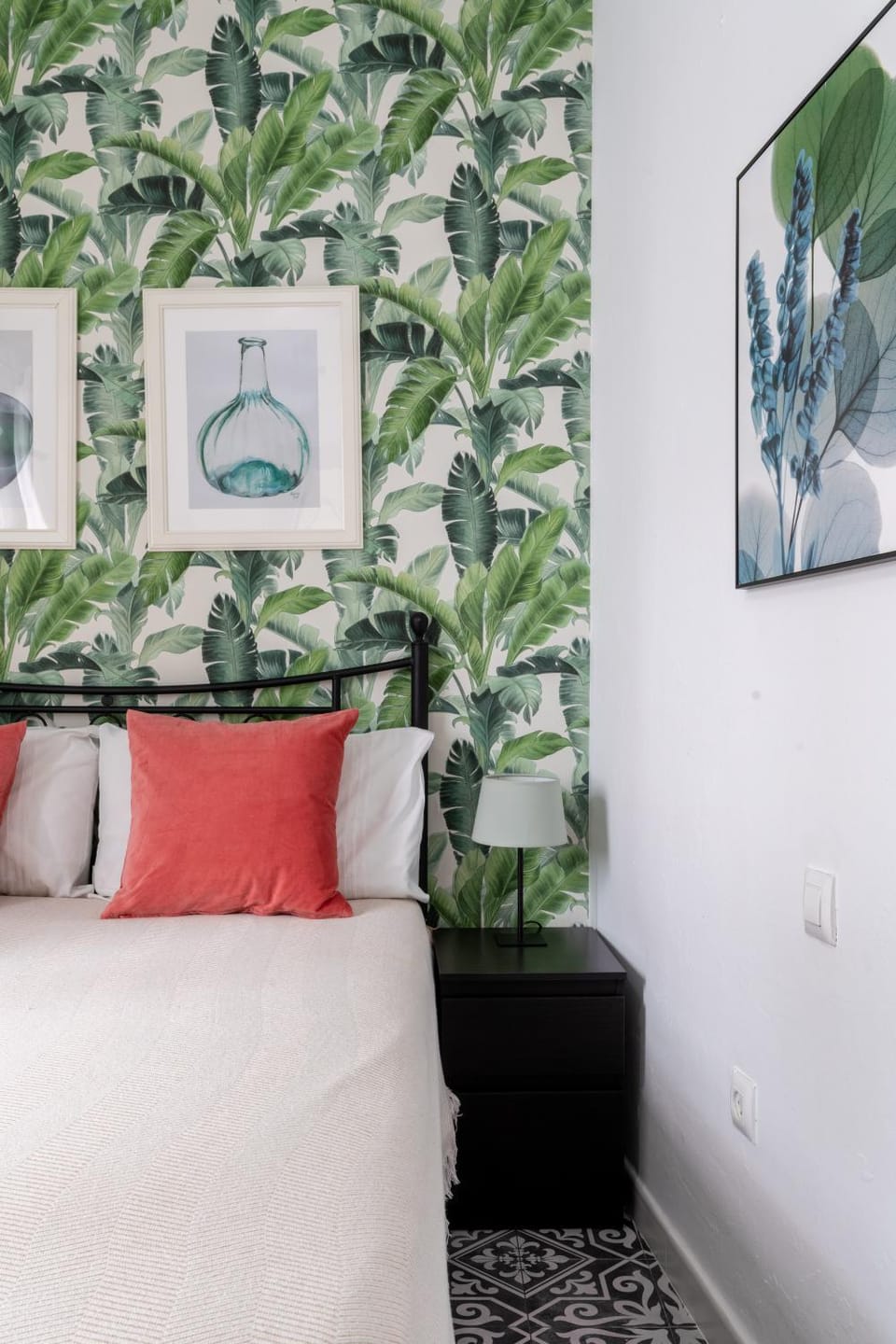 Bed, Decorative detail, Bedroom