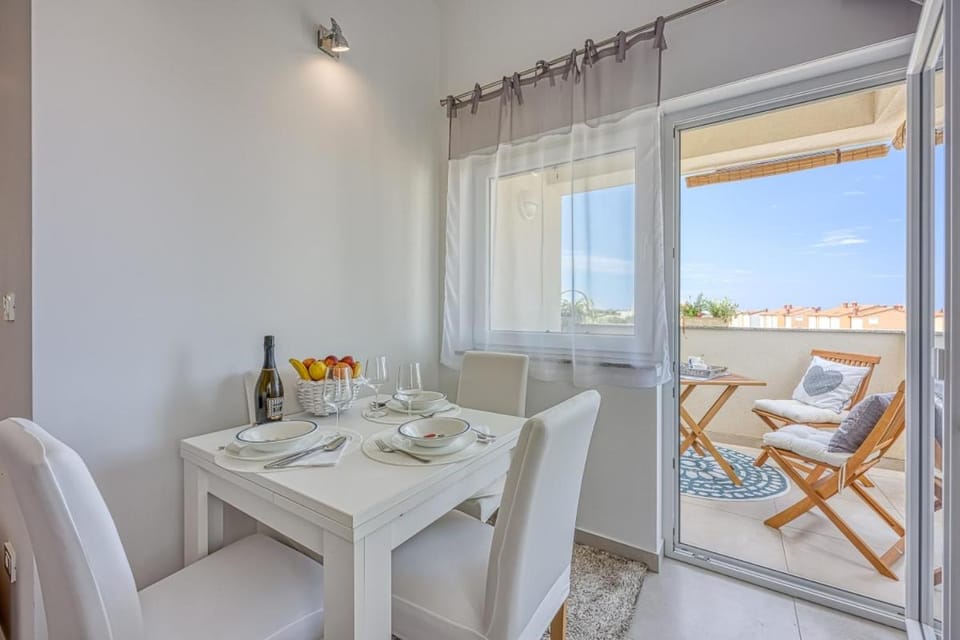 Balcony/Terrace, Living room, Dining area