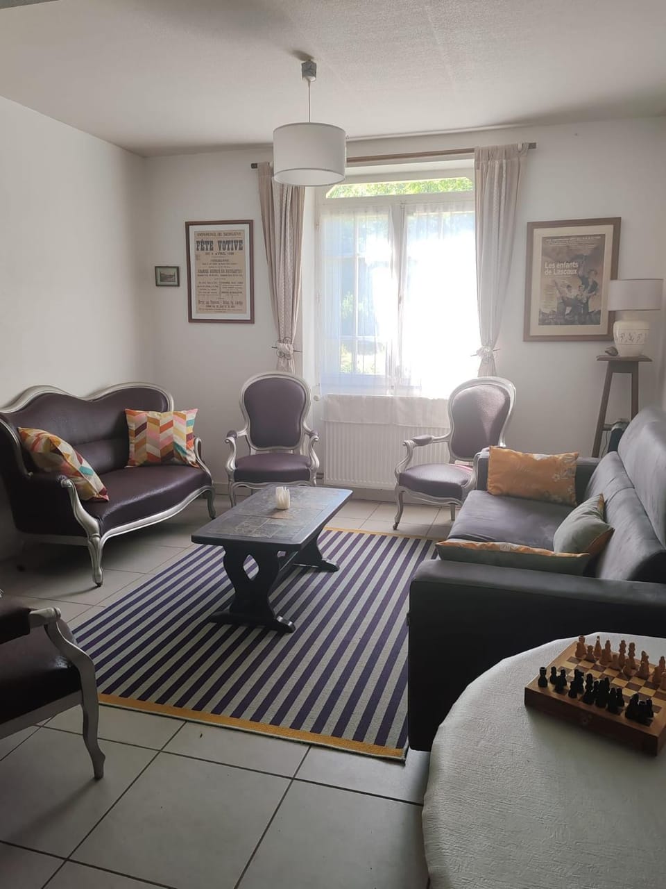 Living room, Seating area