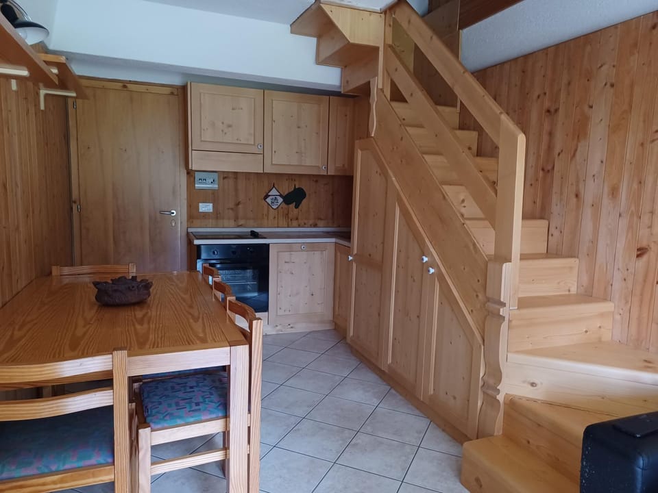 Kitchen or kitchenette, Living room, pet friendly, kitchen
