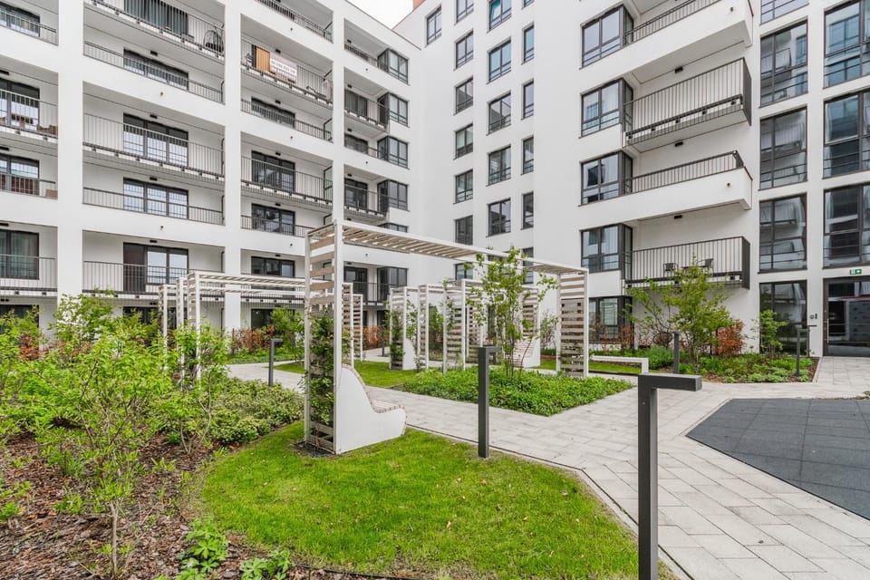 Property building, Natural landscape