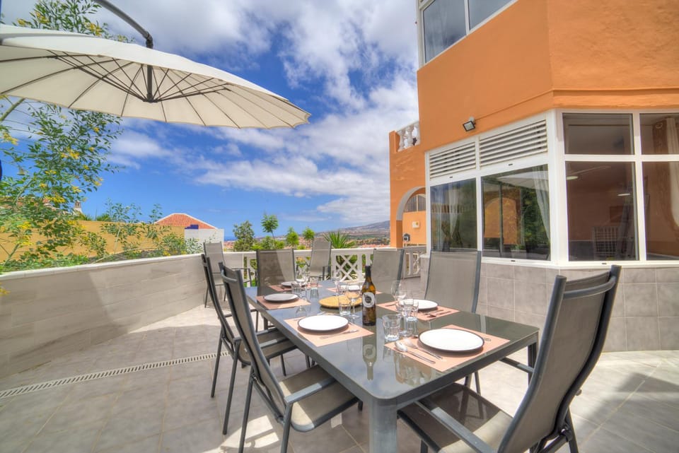 Property building, Patio, View (from property/room), Balcony/Terrace, Dining area