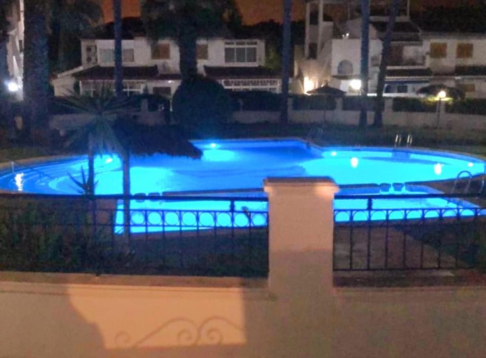 Casa Magdalenka, Mil Palmeras area, 800 m to the sea plus communal swimming pool House in Vega Baja del Segura