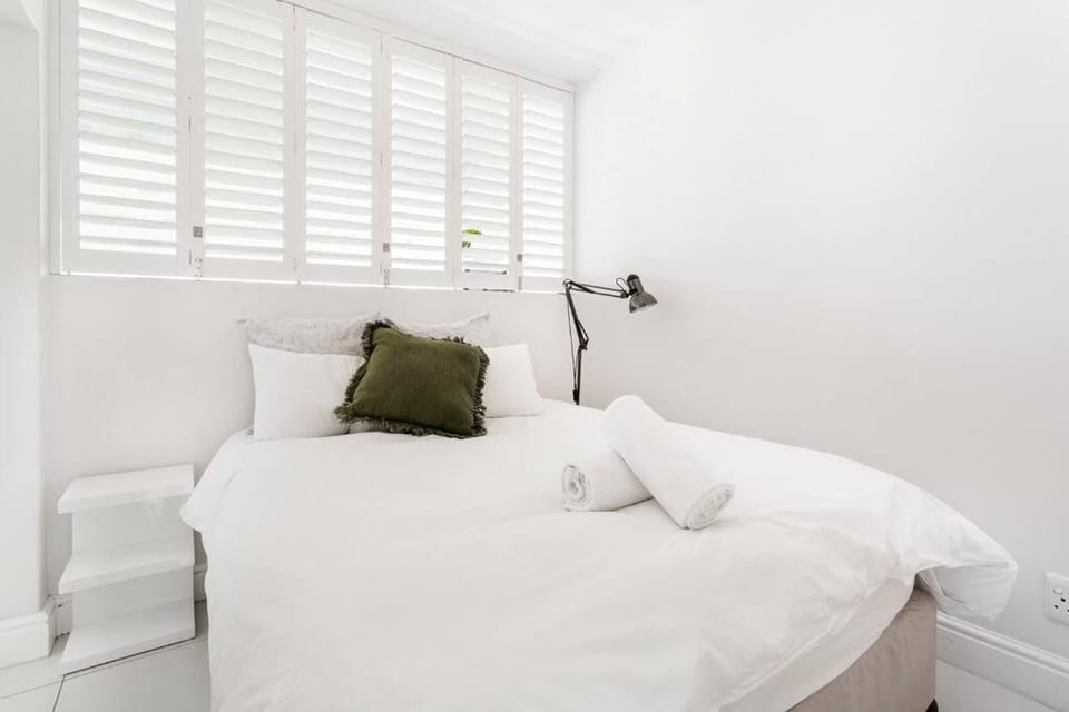 Three Anchor Bay Oasis 250m to Ocean and Sea Point Promenade Apartment in Sea Point