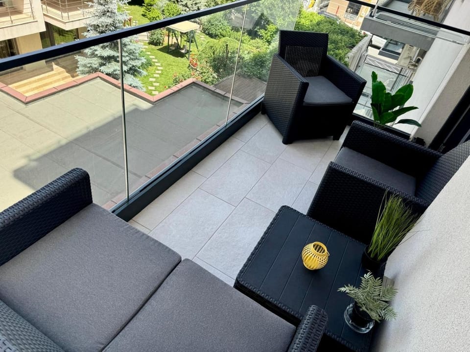 Jap Apartment Mamaia Nord - zona Alezzi Apartment in Constanța County