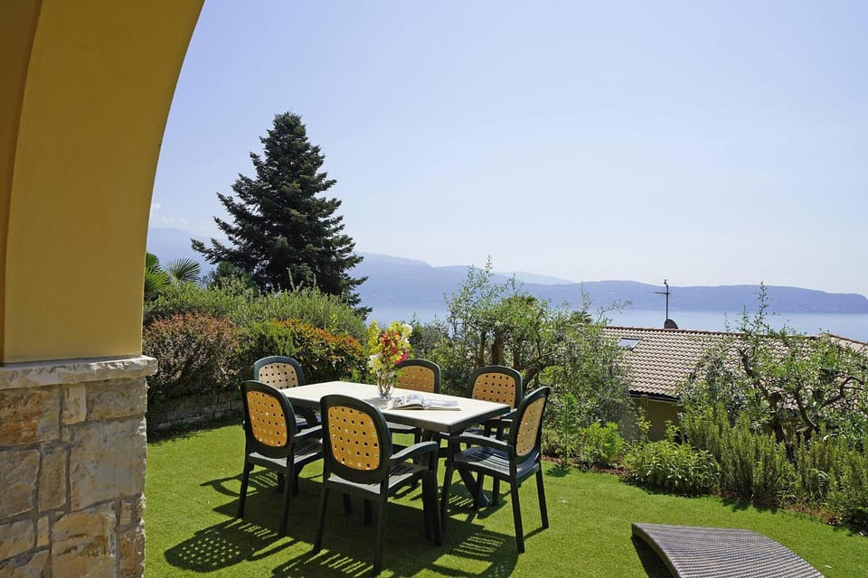 Patio, Garden, Garden view