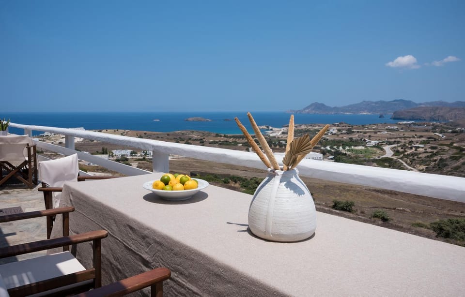 Kanelis on the hill Apartment in Milos