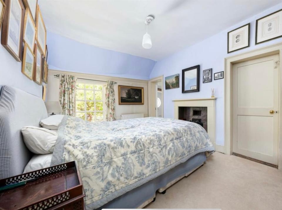 Clarendon Cottage Bed and Breakfast in Enfield