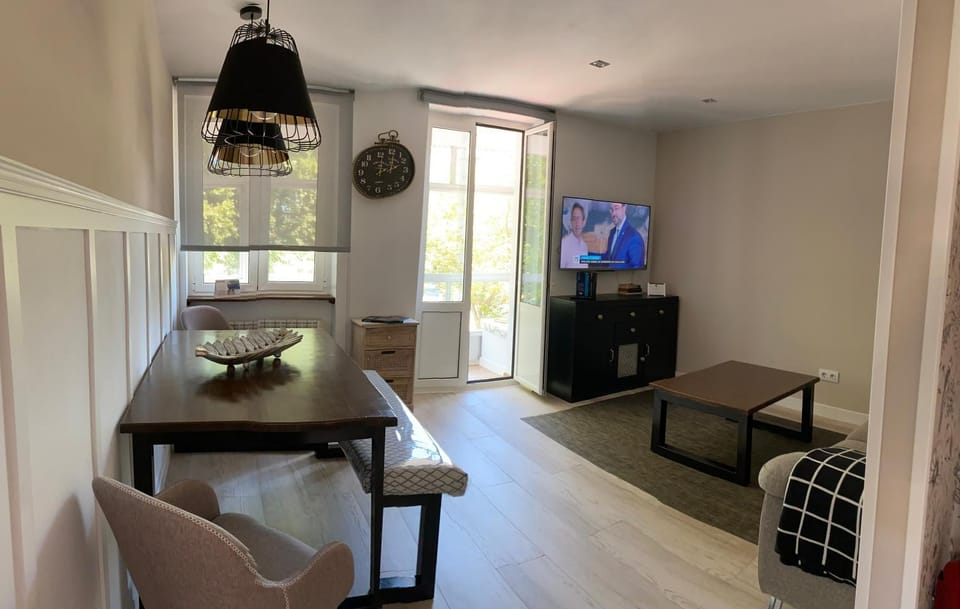 La Goleta Apartment in Aviles