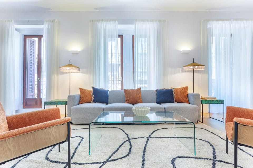 Communal lounge/ TV room, Living room