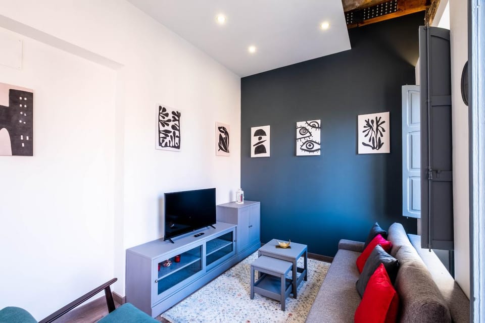 Communal lounge/ TV room, Living room