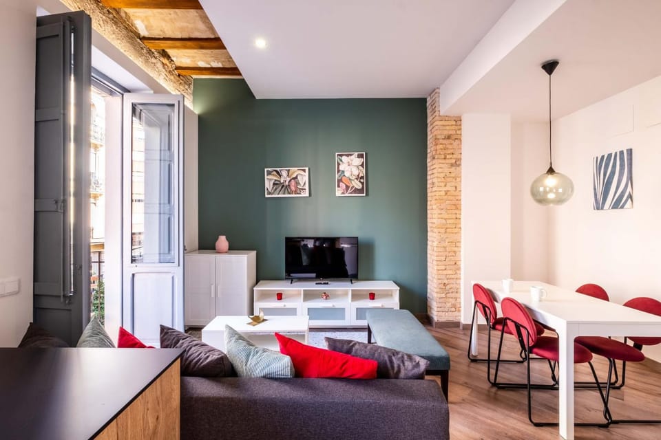 Communal lounge/ TV room, Living room