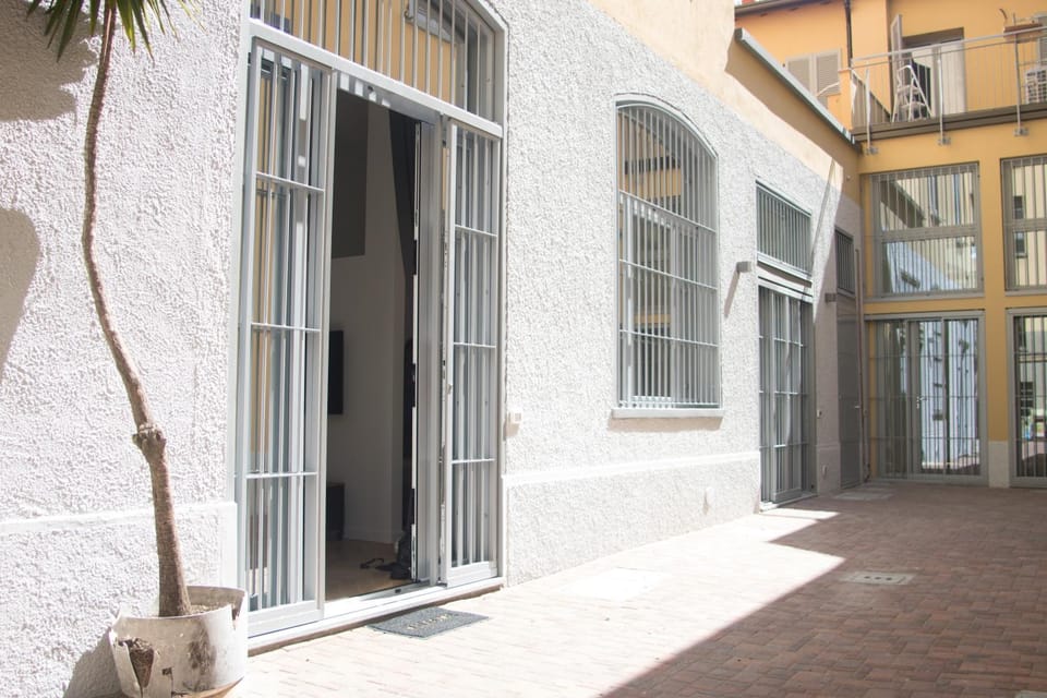 Inner courtyard view