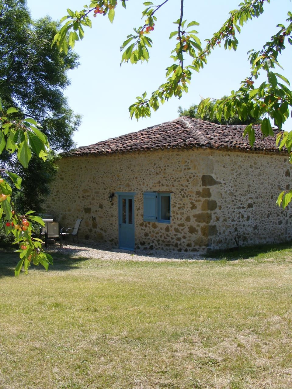 Property building, Spring, Garden