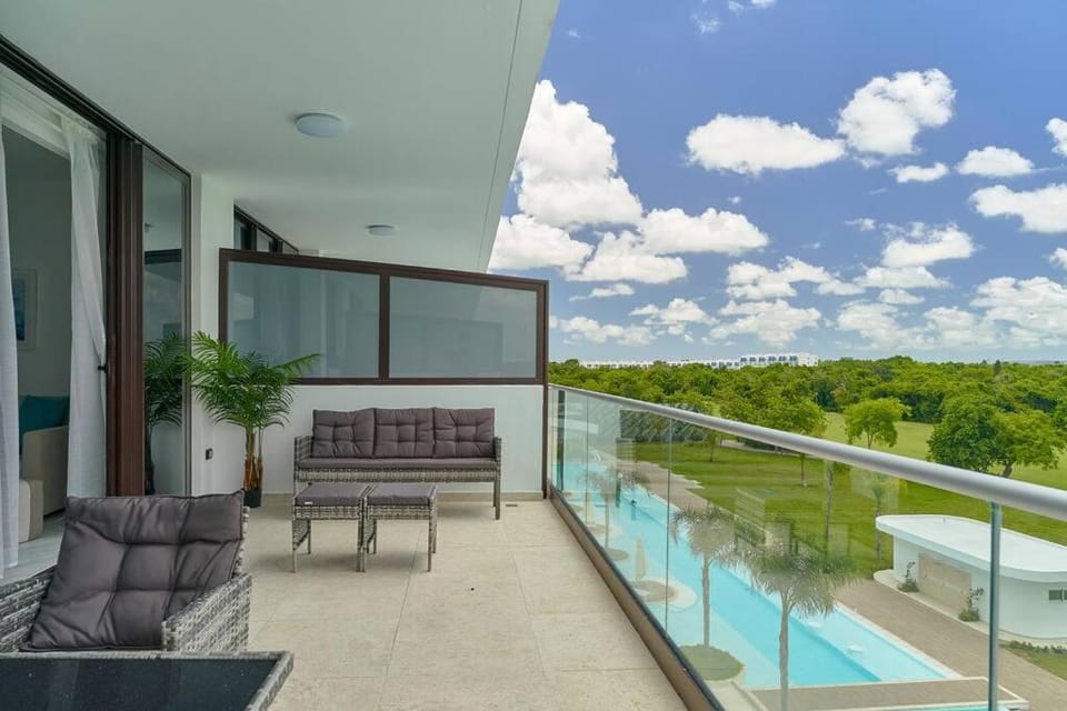 Luxury 1 Bedroom Apt infinity pool Punta Cana Apartment in Punta Cana