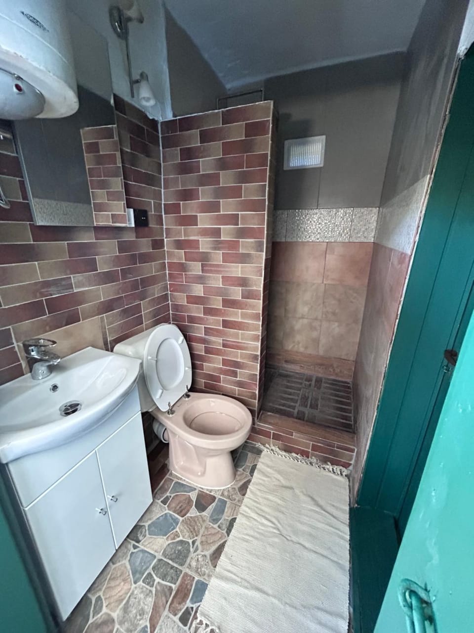 Shower, Toilet, Bathroom