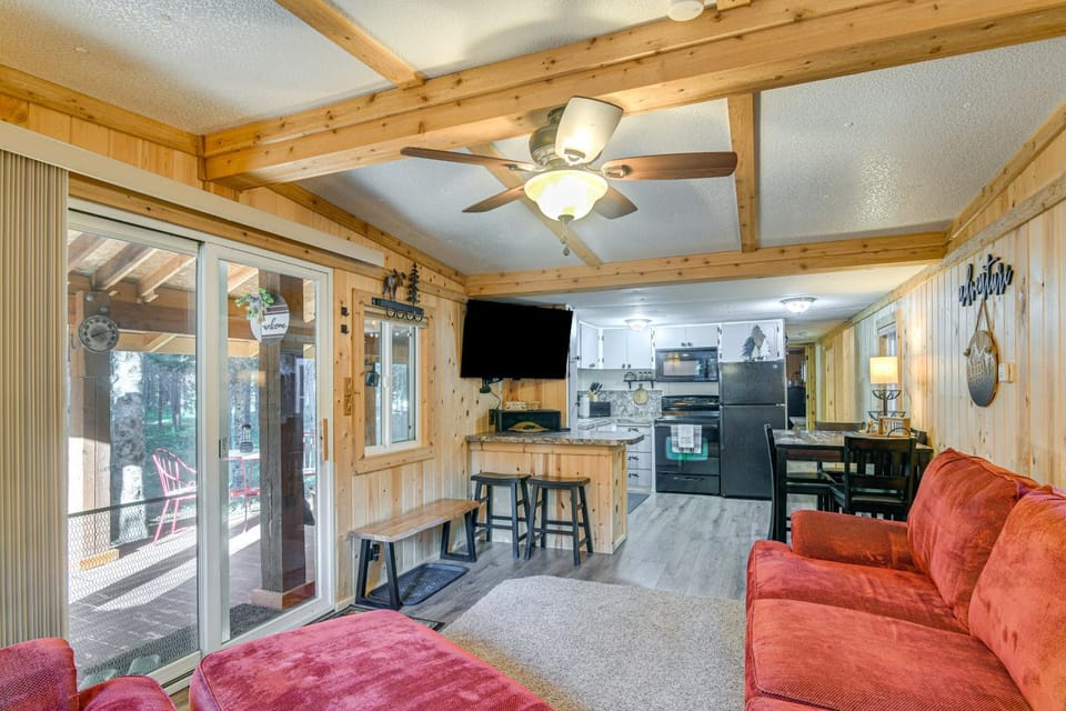 Island Park Vacation Rental ~ 31 Mi to Yellowstone House in Idaho