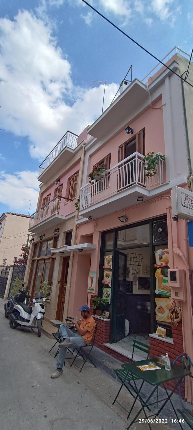 Property building, Day, Street view