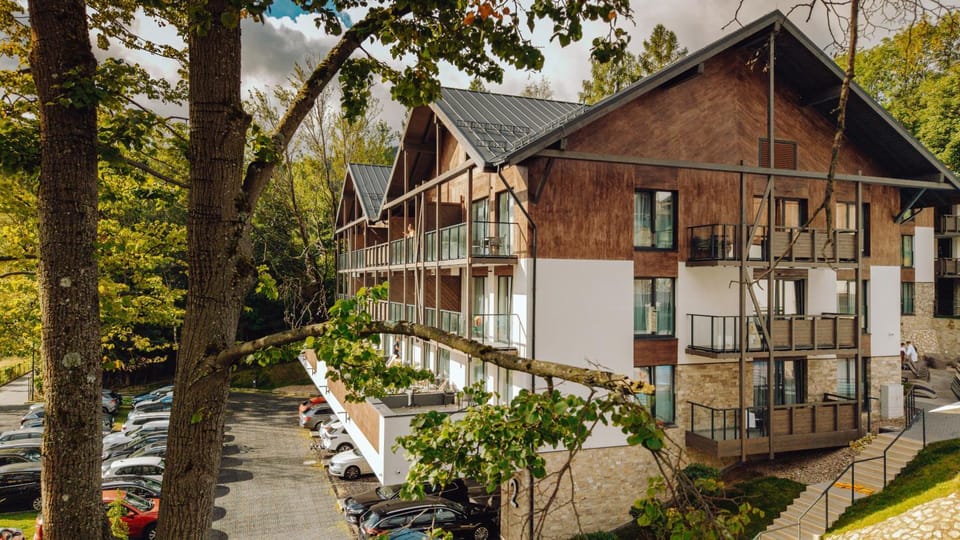 Property building, Day, Garden, View (from property/room), Balcony/Terrace