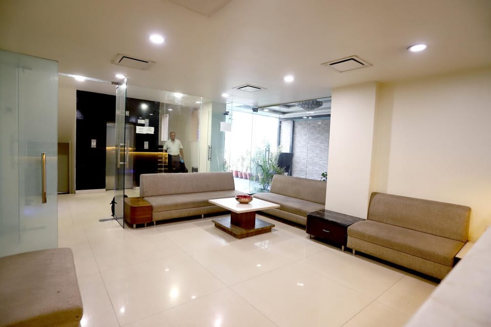 Communal lounge/ TV room, Seating area